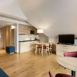 Radisson Blu & Residences Szálloda 5*