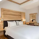 Hotel Radisson Blu & Residences 5*