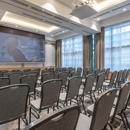 Hotel Radisson Blu & Residences 5*