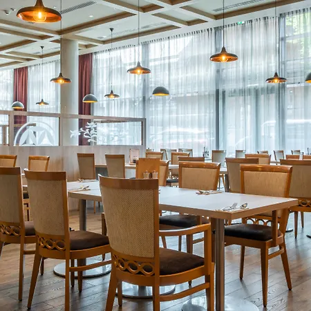 Radisson Blu & Residences 5*
