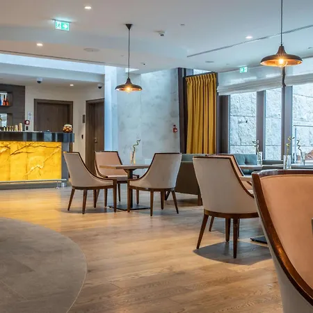 Hotel Radisson Blu & Residences 5*